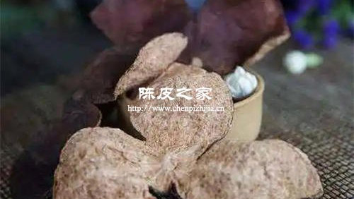 陈艾花椒生姜橘子皮煮水后熏头方法和好处