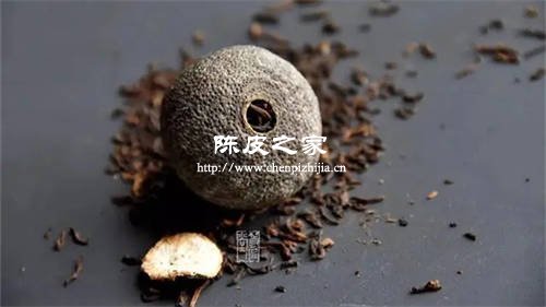 陈皮普洱茶外面长了一些白色的点点是什么