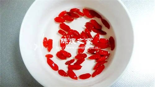 陈皮菊花枸杞花旗参泡水喝的功效和作用