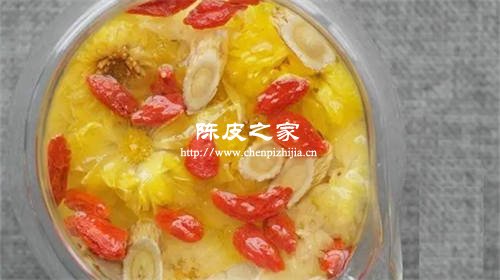 黄芪和枸杞菊花陈皮泡水喝有什么作用