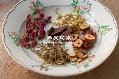 蒲公英玫瑰花陈皮山楂一起能泡水喝吗