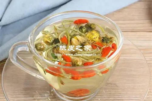 金银花陈皮菊花杞子可以一起泡水喝吗