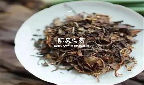 喉咙干燥喝陈皮白茶有用吗