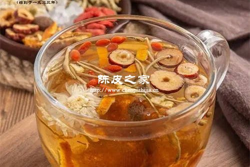 红枣枸杞冰糖陈皮能在一起煮上喝吗