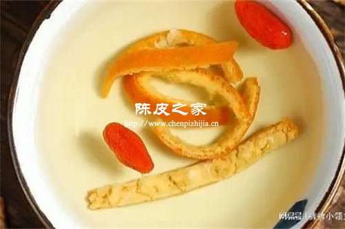 小金橘子皮泡水喝有什么好处