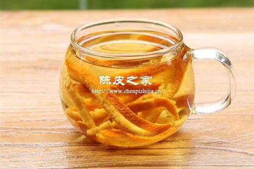 小金橘子皮泡水喝有什么好处