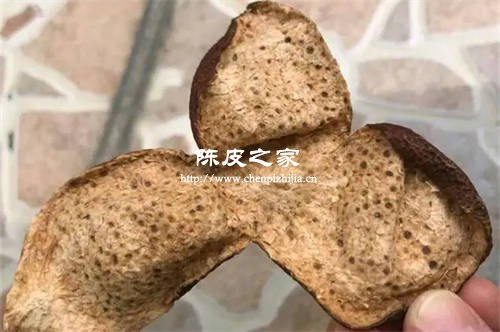 新会陈皮的油室为什么逐渐变黑