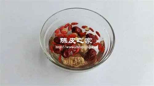 陈皮和枸杞子红枣泡水的功效与作用