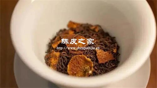 陈皮和普洱茶一起泡水的功效与作用