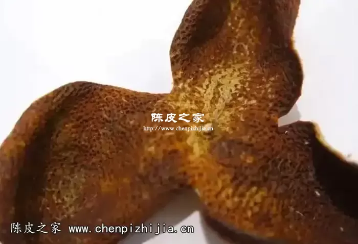 大部分新会陈皮都会有疤痕