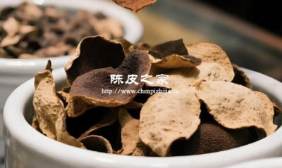 青皮陈皮和普通陈皮的区别是什么，能够茯苓一起煮水吗