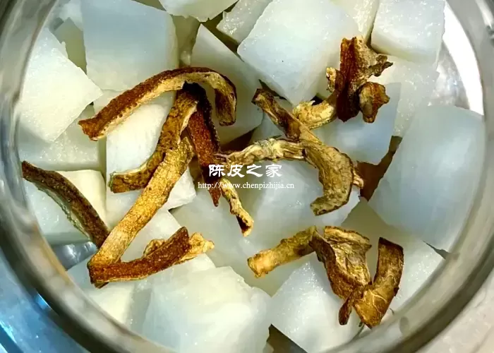 白萝卜和陈皮一起煮水喝的功效