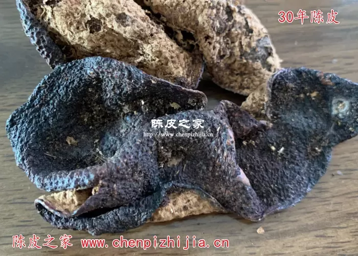 发黑陈皮可以泡水喝吗