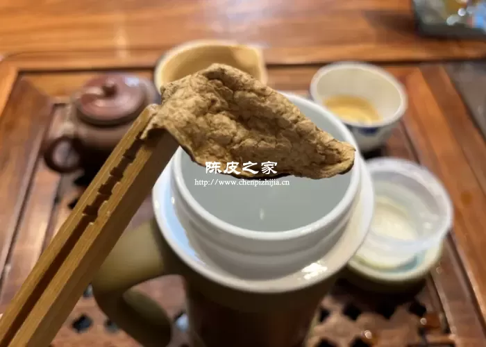 保温杯可以泡陈皮百合茶吗