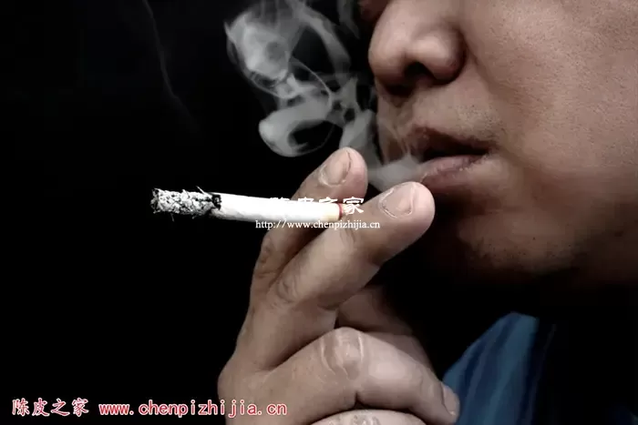 抽烟的人可以喝陈皮泡水吗