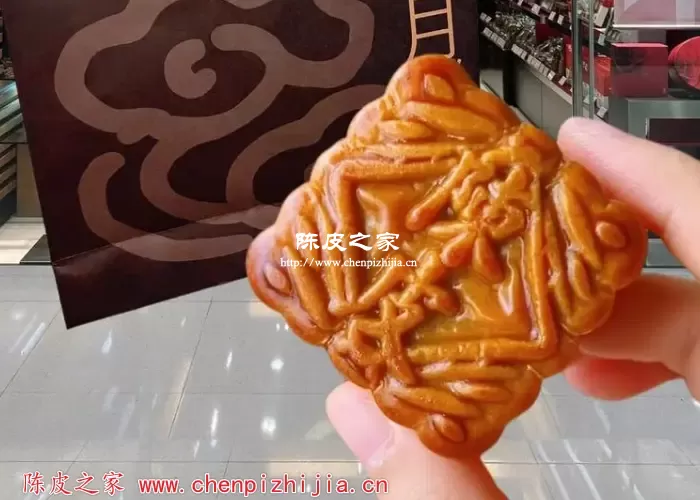 陈皮月饼vs五仁月饼：哪款才是中秋“老字号”？