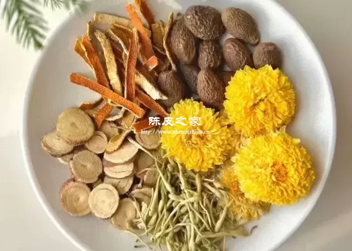 炙甘草干姜陈皮菊花可以一起泡水喝吗