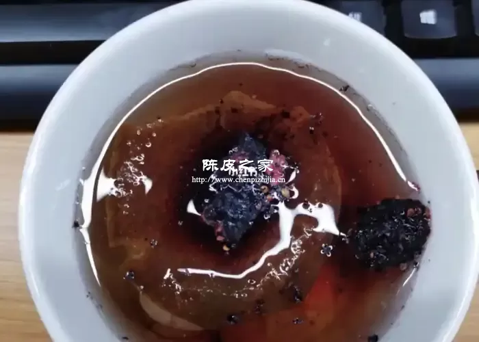 尿急吃桂花桑葚陈皮能治疗吗，有什么效果？